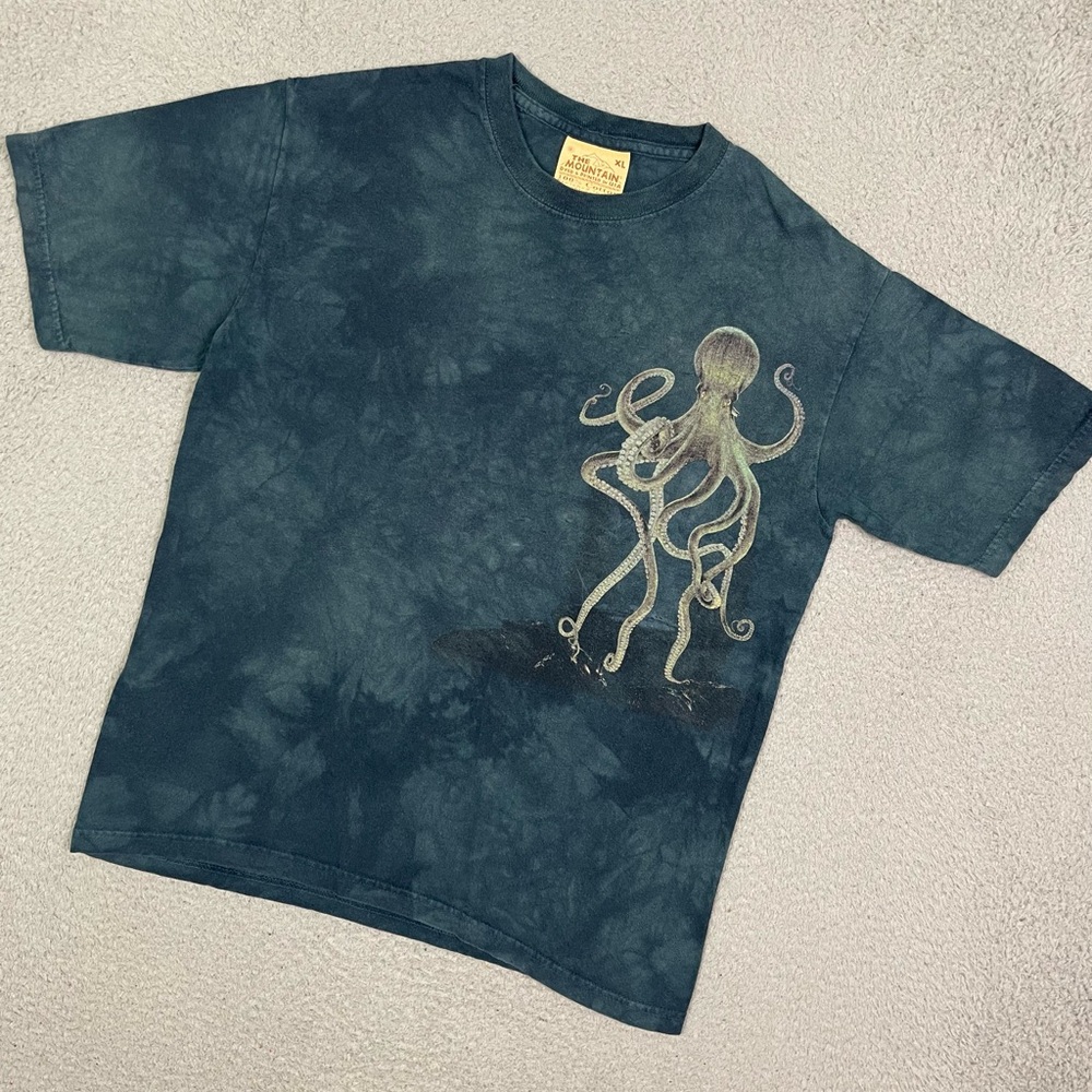 Kids Vintage the mountain octopus‎ T-shirt